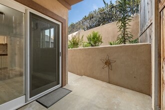 Building Photo - 143 Avenida Caballeros