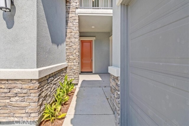 Building Photo - 211 Creekside Ct
