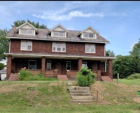 Building Photo - 724 S Linden Ave