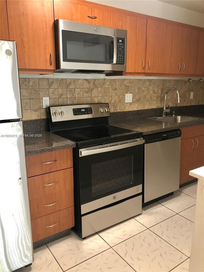 Foto del edificio - 4150 NW 79th Ave