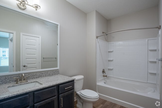 2BR, 2BA - 1,203SF - Bathroom - Ashford Park