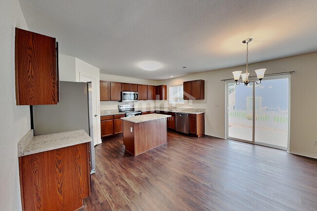 Building Photo - 5778 Badenoch Terrace