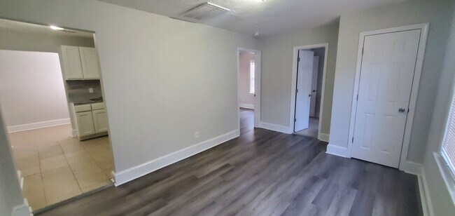 Foto del edificio - 222-D Woodrow ~ Haymount