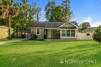 Building Photo - 9776 Hogan Rd