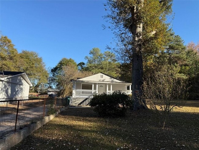 Building Photo - 221 Sheppard Pl