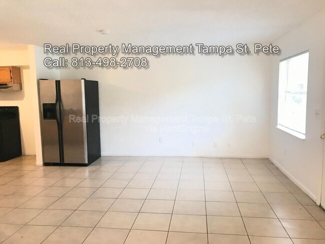 Building Photo - 8404 N Mulberry St