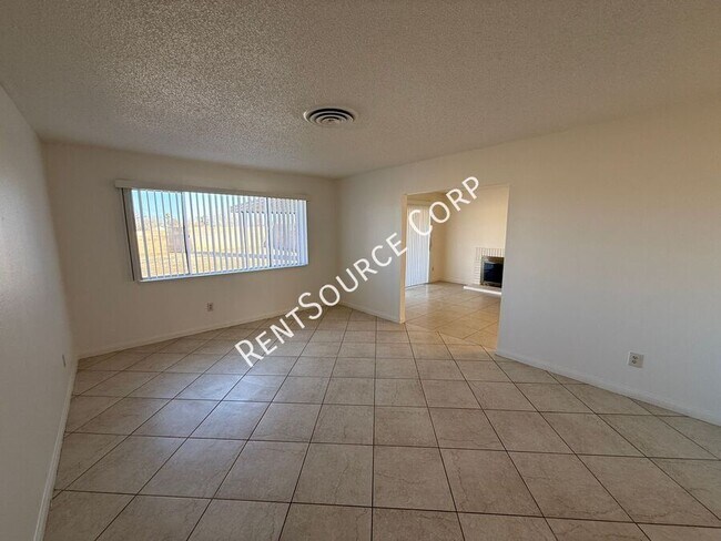 Foto del edificio - 1177 W Ave J-11