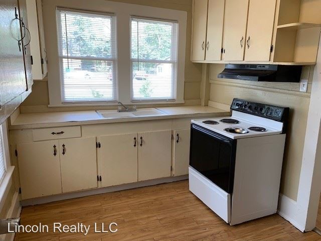 Foto del edificio - 3 br, 1 bath House - 713 E. Moore