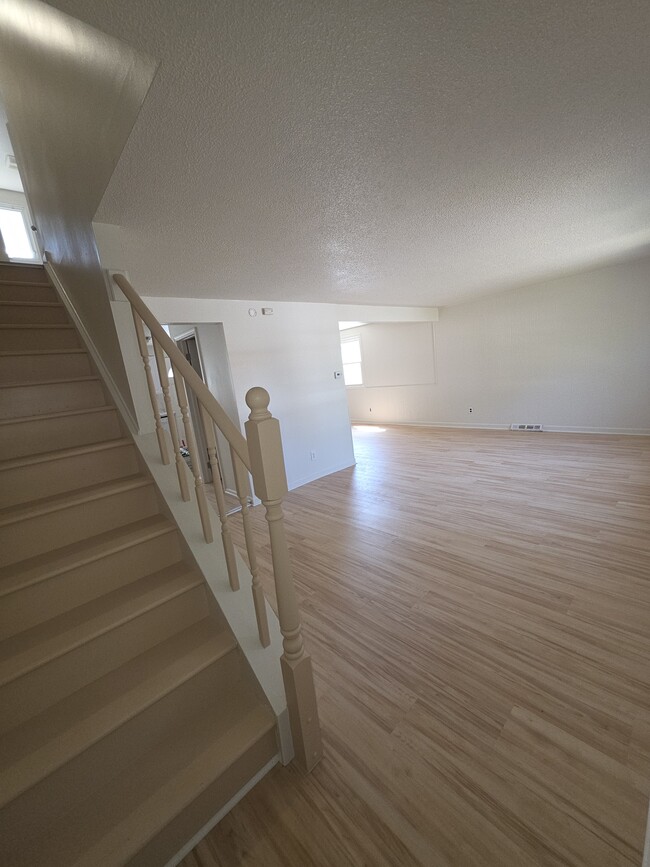 Foto del edificio - 130 Fairgreen Dr