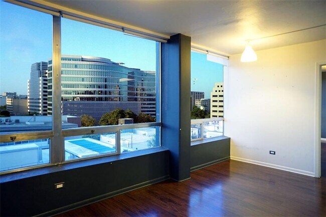 Building Photo - 1212 Guadalupe St