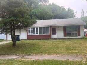 Building Photo - 3306 Ridgewood Dr