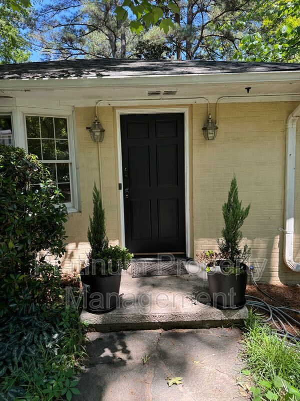 Building Photo - 383 Springdale Dr NE