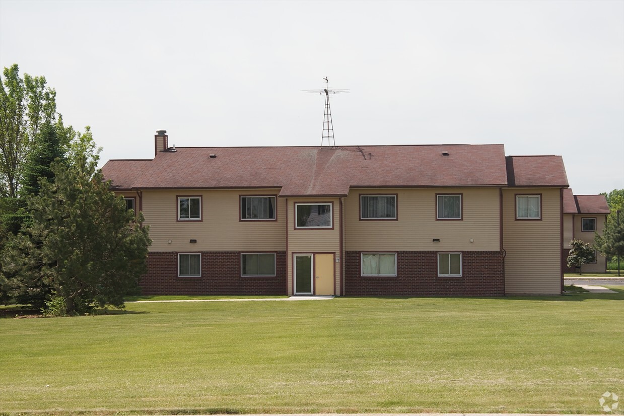 Primary Photo - FAIRVIEW CROSSING APARTMENTS