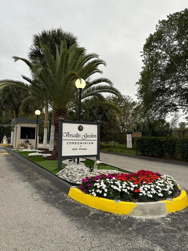 Foto del edificio - 8000 Fairview Dr