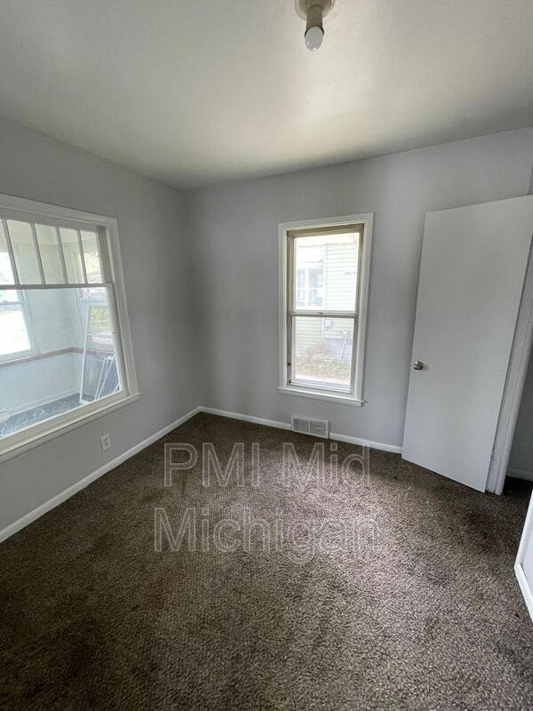 Foto del edificio - 1553 Illinois Ave