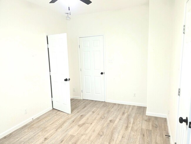 Foto del edificio - 1308 N 6th St