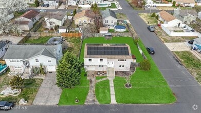 Building Photo - 546 George Rd