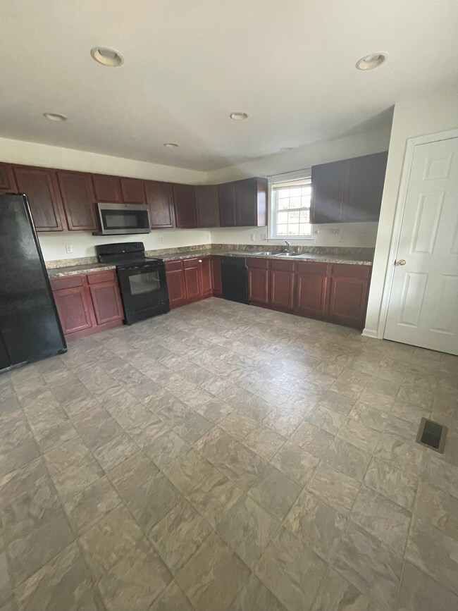 644 Ash St, Strasburg, VA 22657 House Rental in Strasburg, VA