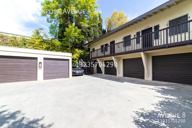 Building Photo - Tucked Away Charming Updated 1 Bed/ 1Bath-...