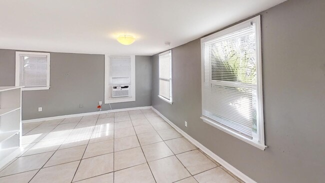 Building Photo - 1414 Ingleside Ave