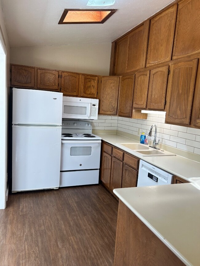 Building Photo - 908 Whitaker Dr