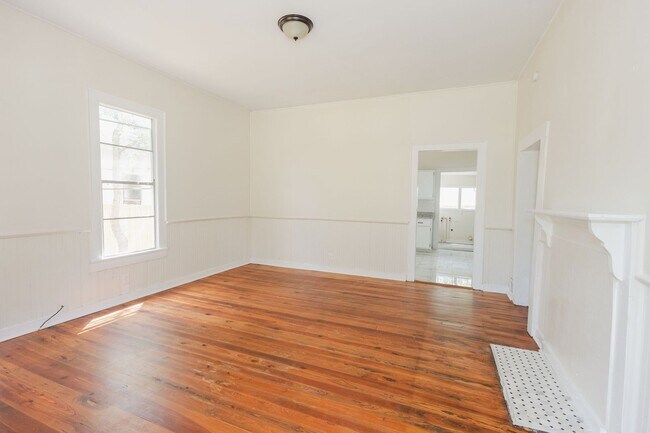 Foto del edificio - Move-In Special: Get 50% OFF Your First Month's Rent!