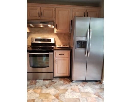 Building Photo - 37 Key St