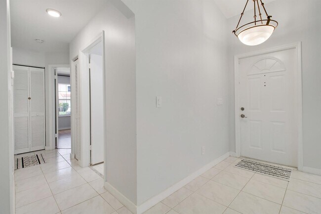 Building Photo - 7333 Burgess Dr