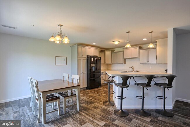 Building Photo - 78 Cortland Crossing