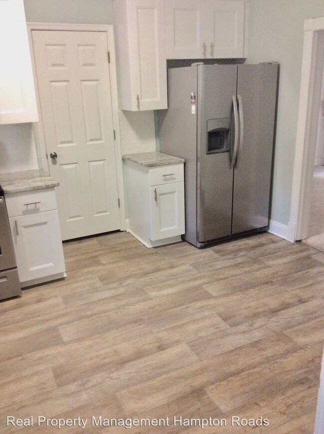 Building Photo - 4 br, 2 bath House - 105 N Broad St