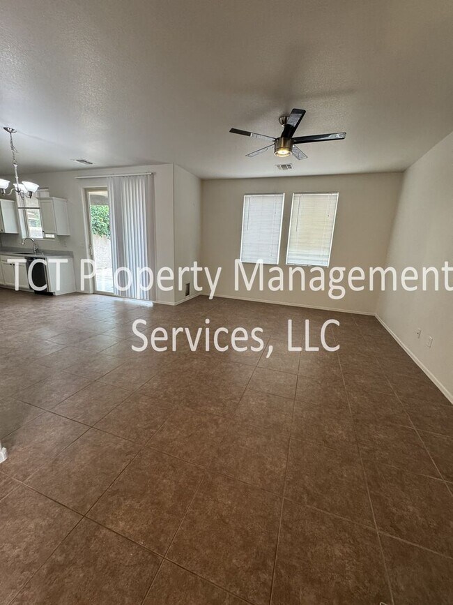 Building Photo - Beautiful 4 bedroom + loft in Johnson Ranch