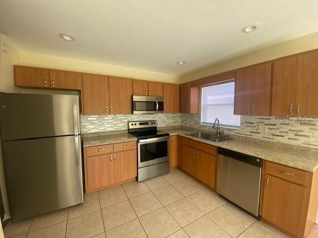 Foto del edificio - 3213 Iowa Rd