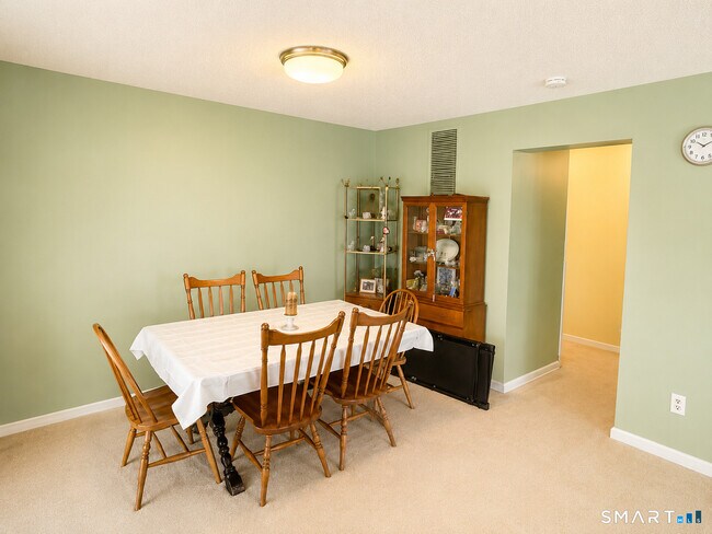Foto del edificio - 143 Spyglass Ct