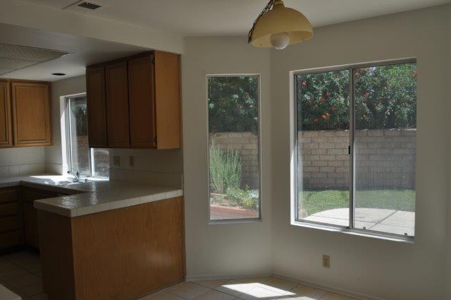 Building Photo - 2174 Shadetree Ln