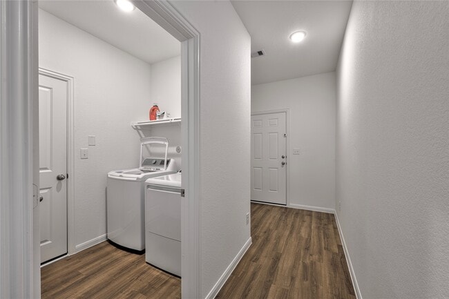 Foto del edificio - 9626 Summer Shadow Wy