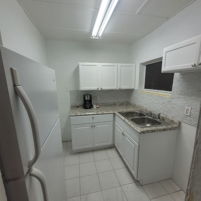 Photo - 1068 NW 31st St House