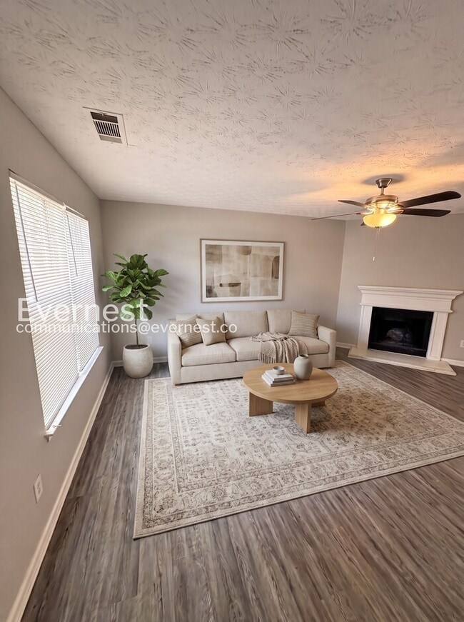 Building Photo - 7035 Setters Way