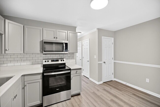 Building Photo - 6279 Lucille Dr