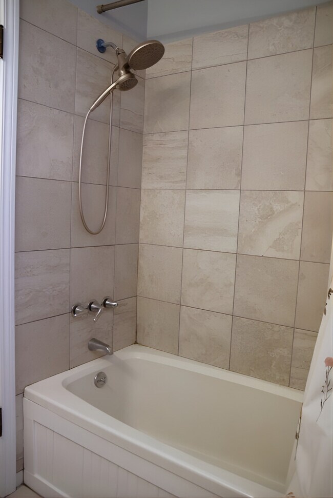 Foto del edificio - 5721 N Northcott Ave