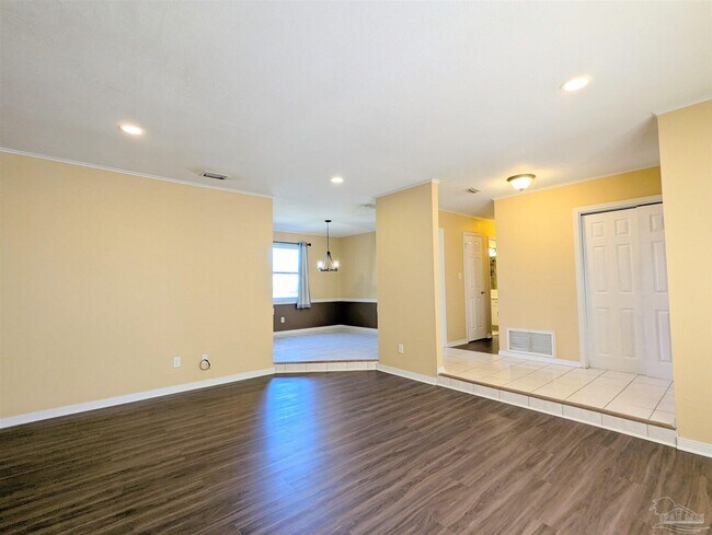 Foto del edificio - 4680 Anchor Ln