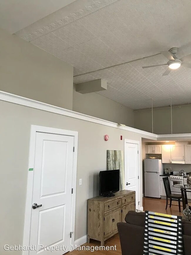 Foto del edificio - 3 Pleasant Ave