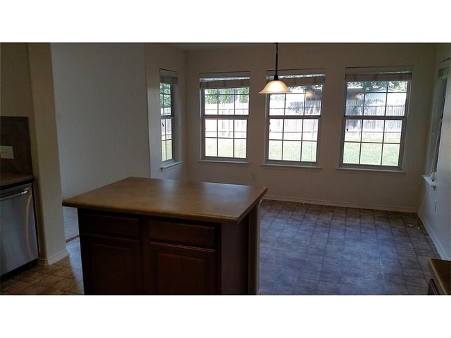 Building Photo - 11309 Chatam Berry Ln
