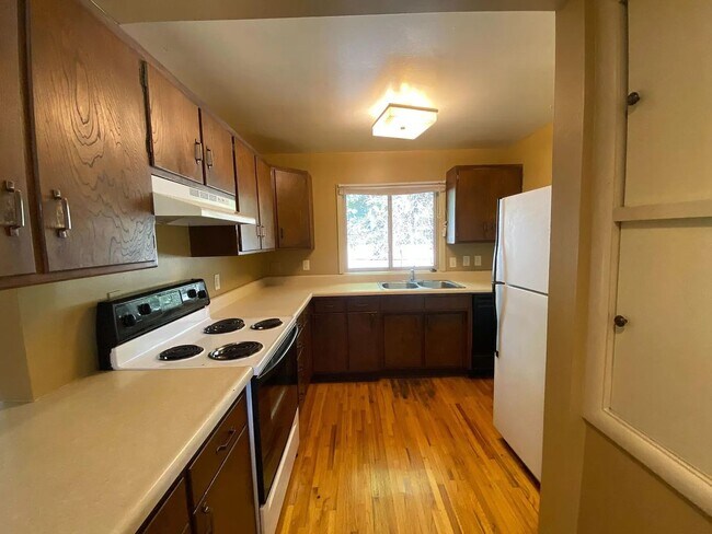 Foto del edificio - Inviting 3-Bedroom Home in Eastridge – Acr...