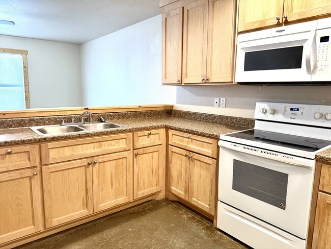 Building Photo - 11955 Sandpiper Rd