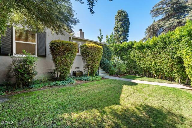 Foto principal - 4242 Van Nuys Blvd