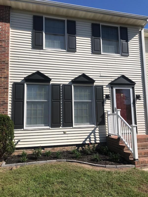 Primary Photo - 1023 Baccharis Dr