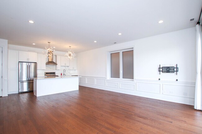 Foto del edificio - 4041 N Elston Ave