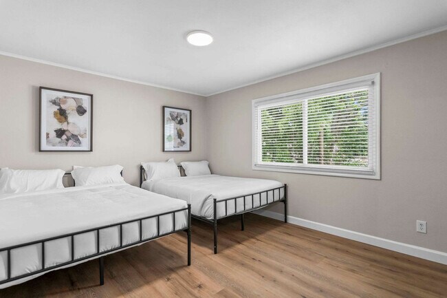 Foto del edificio - 2309 Cherry Hills Dr
