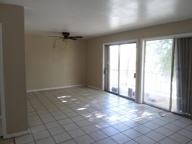 Building Photo - 4549 Gollihar Rd
