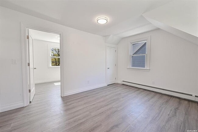 Building Photo - 10 Brompton Pl